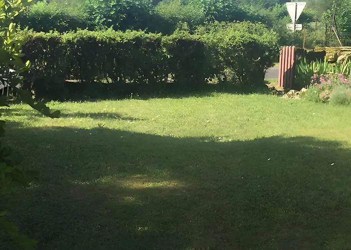 La Hébergement de vacances Salles-Curan